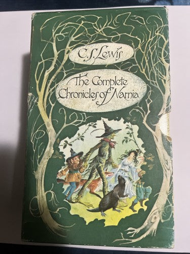The Complete Chronicles of Narnia Box Set - C.S. Lewis Puffin 1975